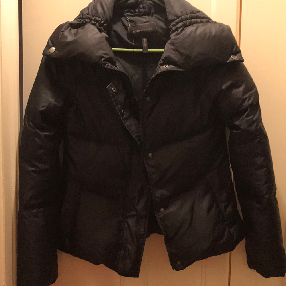 BCBG MAXAZRIA BLACK PUFFER JACKET